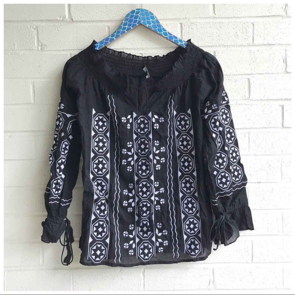 Romeo & Juliet Couture Embroidered Peasant Top
